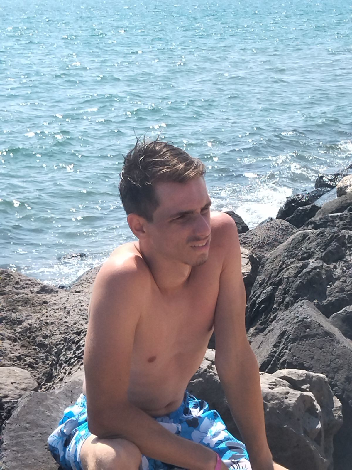 Jean-stephan - Dzaoudzi - Mayotte | Rencontre gay